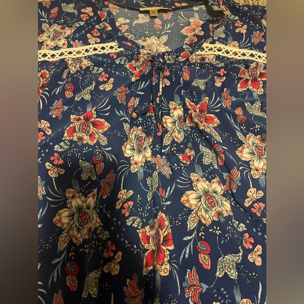 Retro Top - Picture 2 of 3